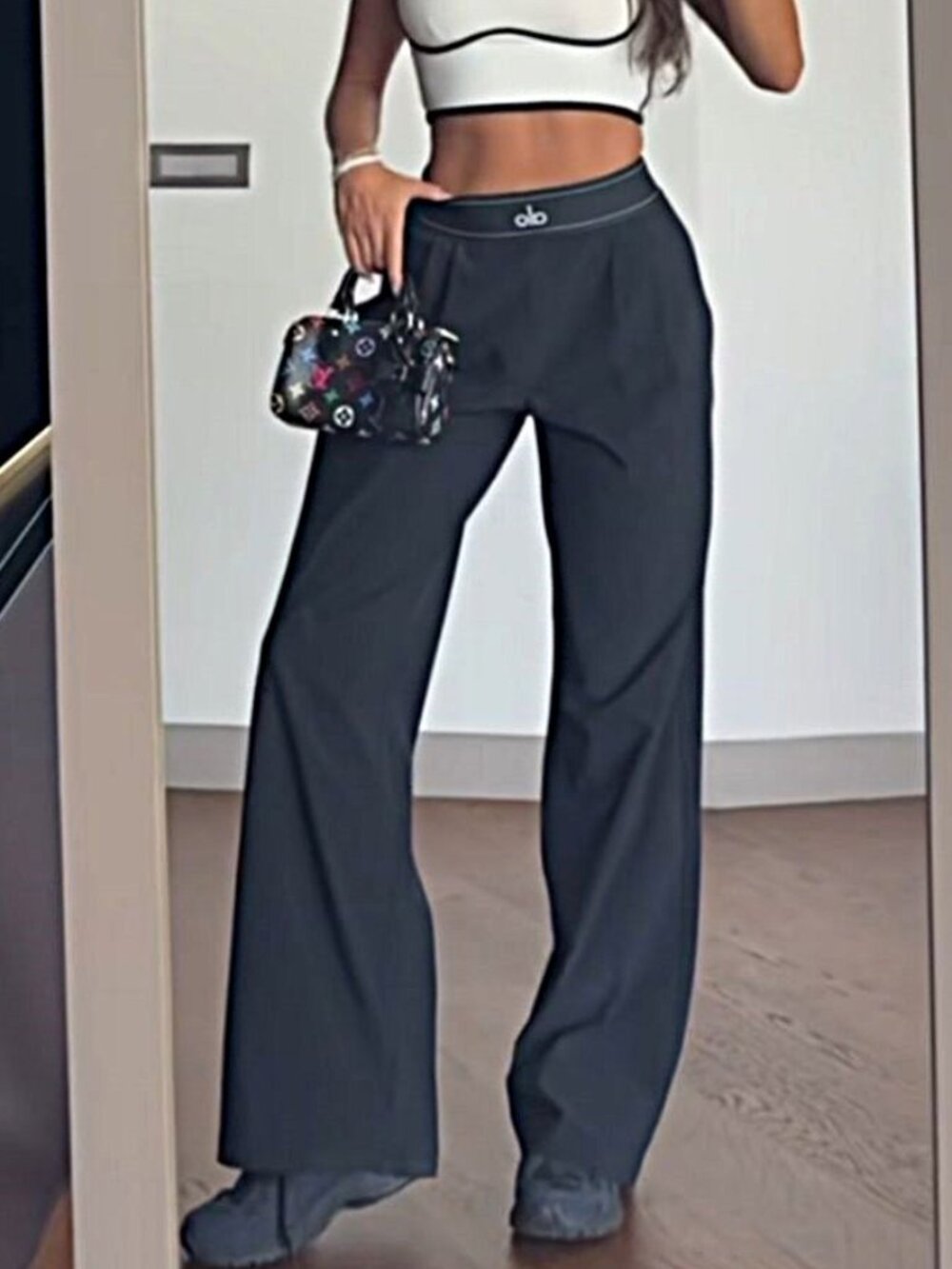 🌼Alo Yoga Suit Up Trouser Dark Grey Regular (30" Inseam)🖤